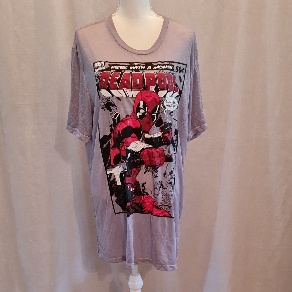 5/$15 Marvel Gray/Red Short Sleeve Deadpool Tee, XL, Used, Unisex, Thin